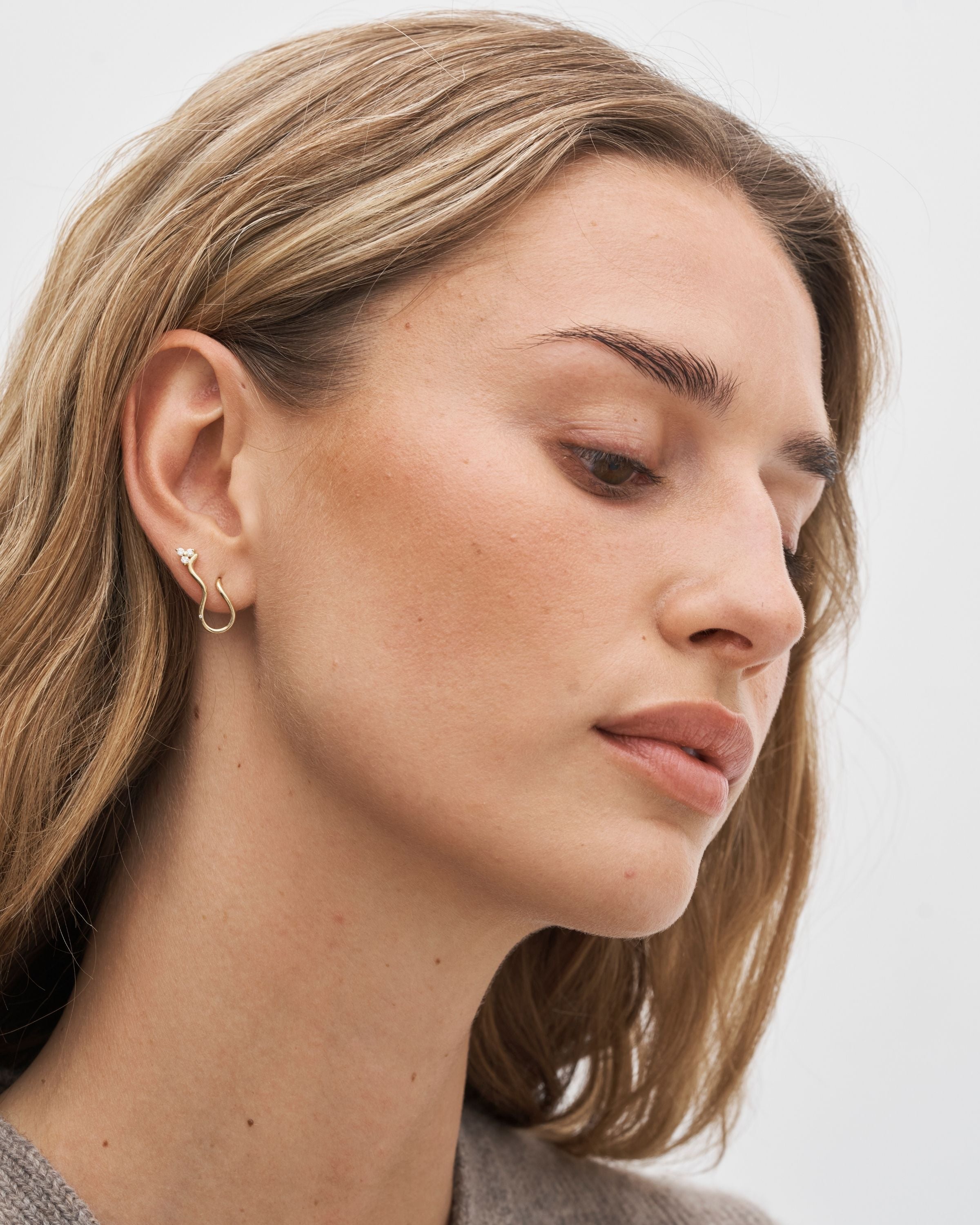 Fryd Wave Diamond Earring Right - 18kt Yellow Gold