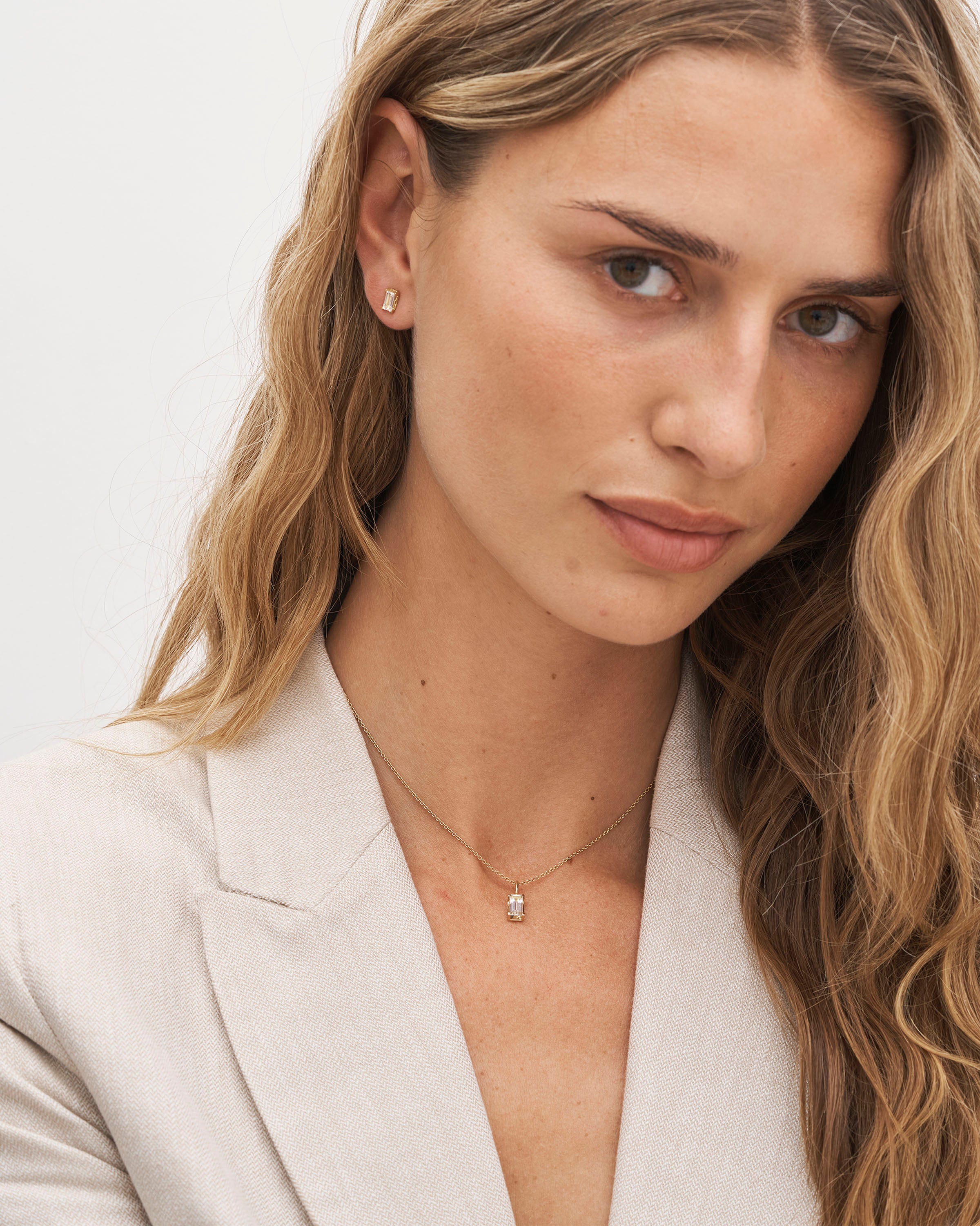 Nord White Pendant - 18kt Yellow Gold