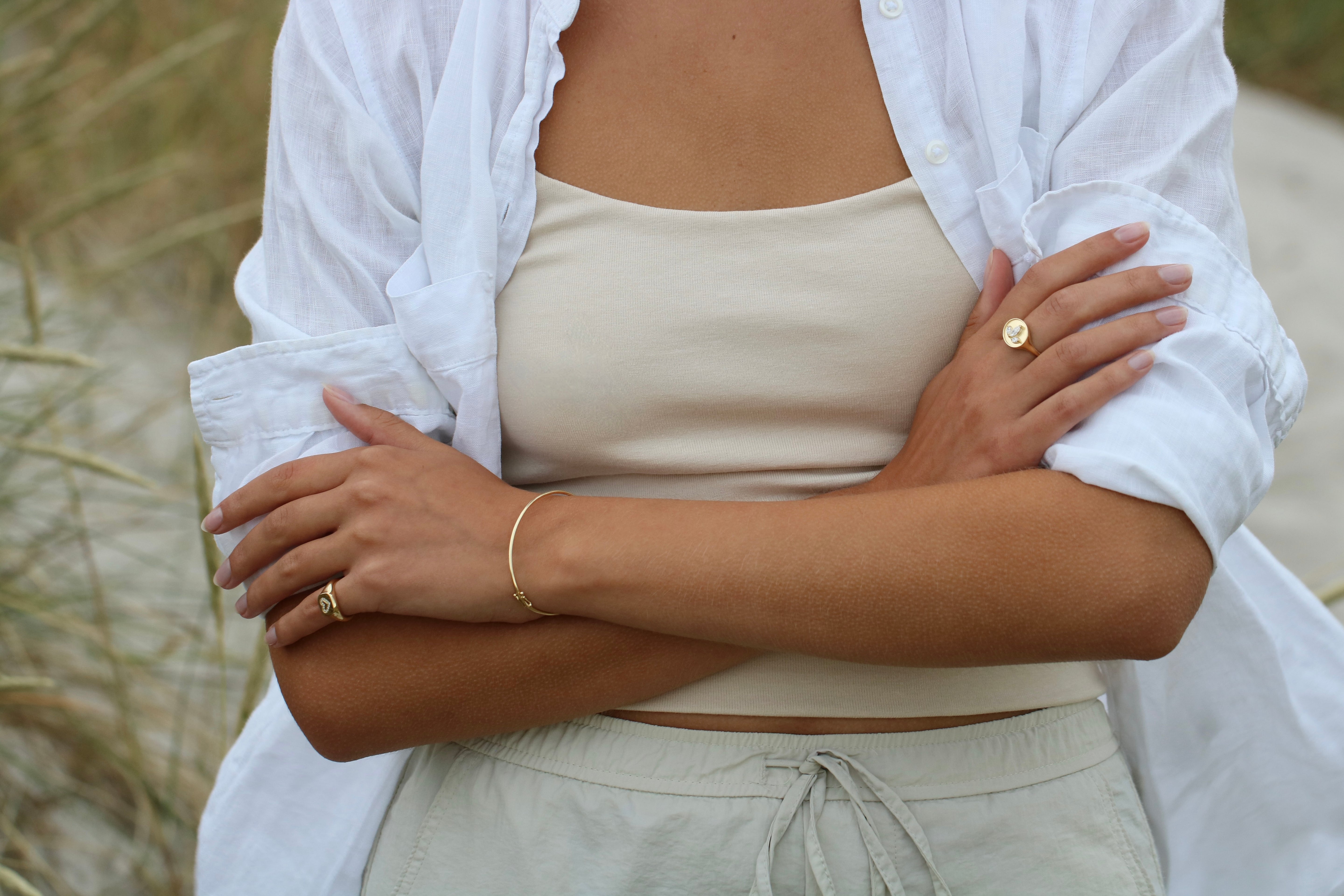 Inner Peace Lotus diamond ring - 18kt Yellow Gold
