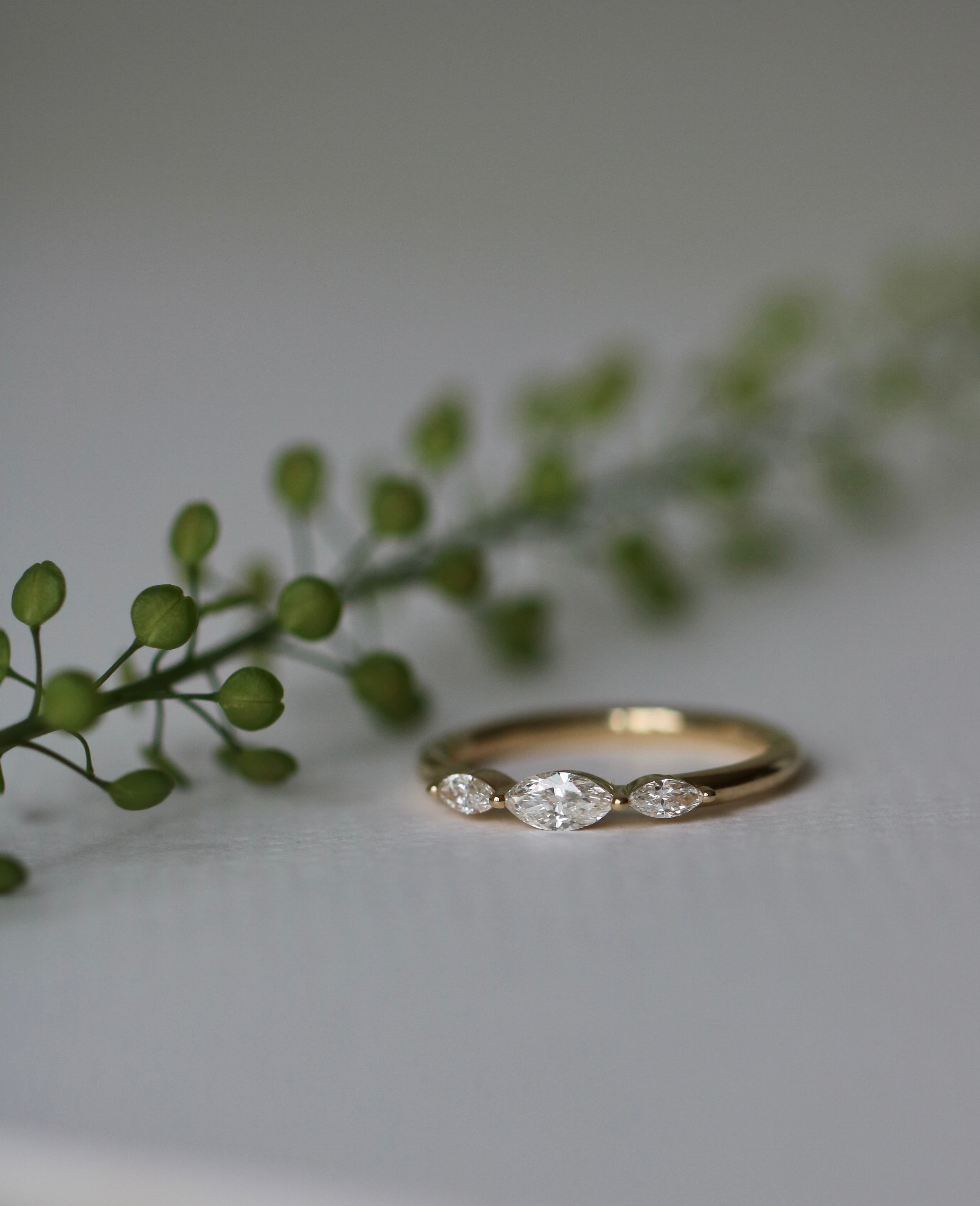 Meant to be her diamond ring - 18kt Yellow Gold