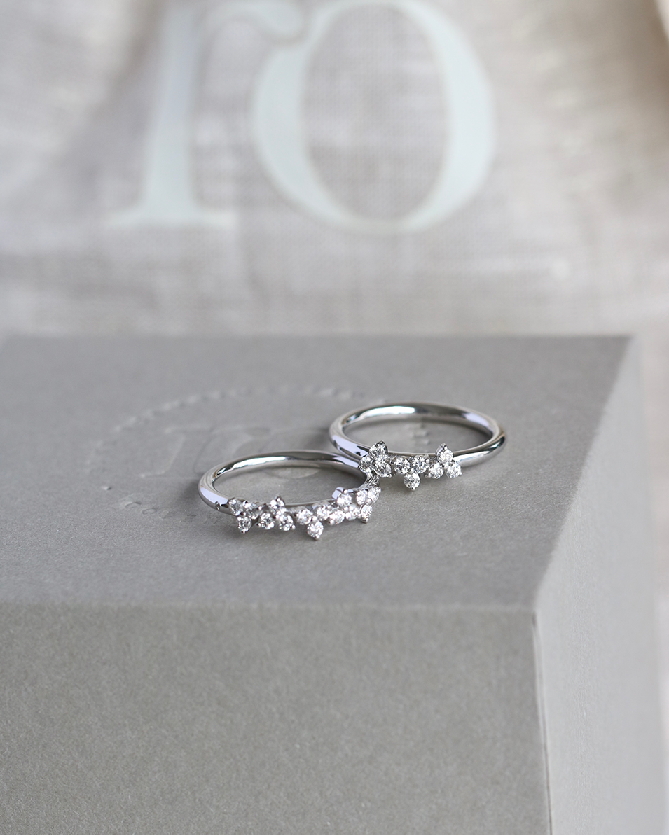 Fryd Diamond Ring L - 18kt White Gold