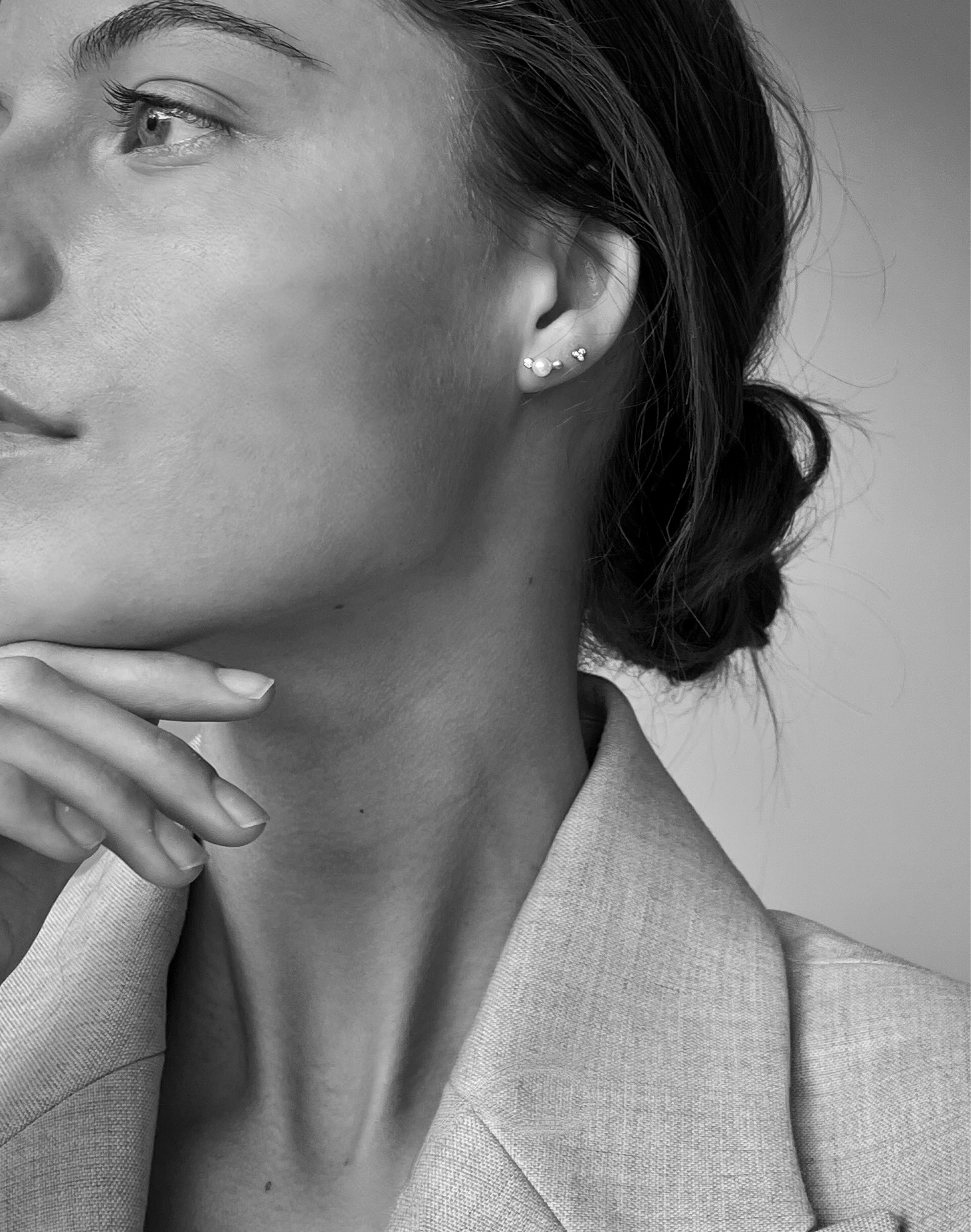 Orbit Dot Pearl Earring S Right - 18kt Yellow Gold