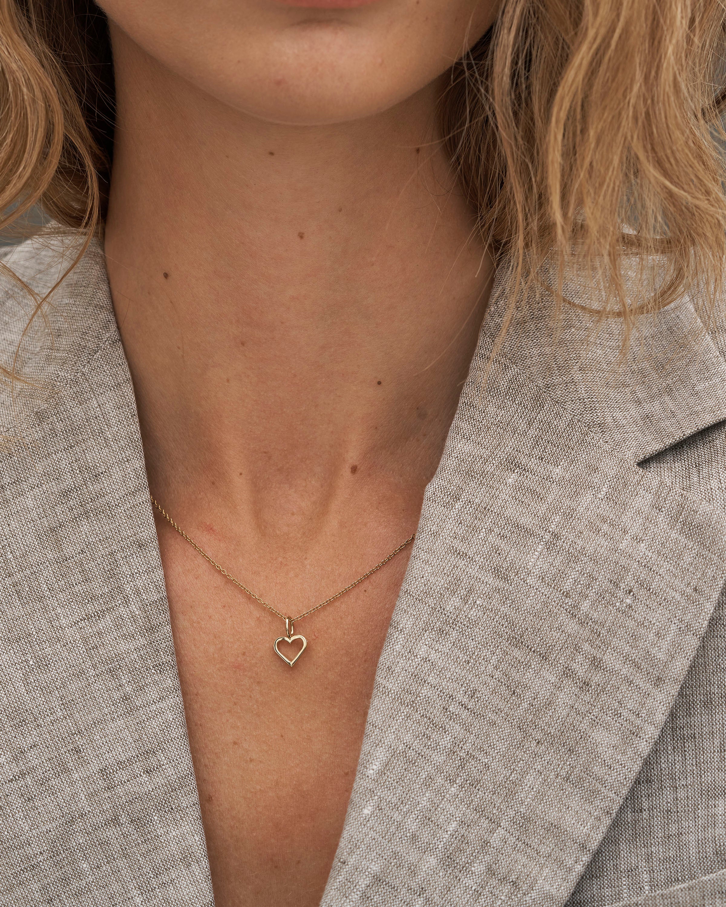 Symbols Open Heart pendant - 18kt Yellow Gold