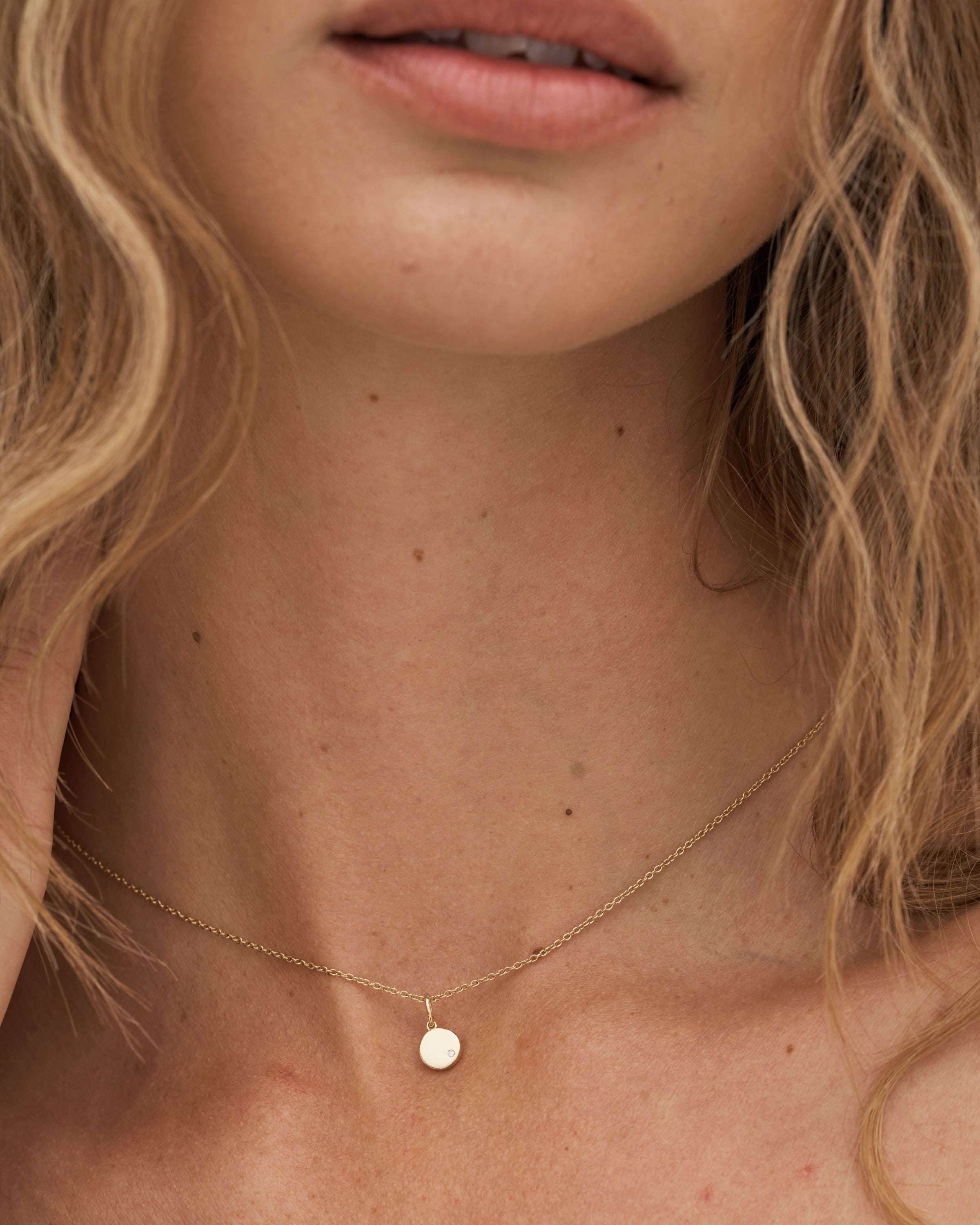 Signet Pendant - 18kt Yellow Gold
