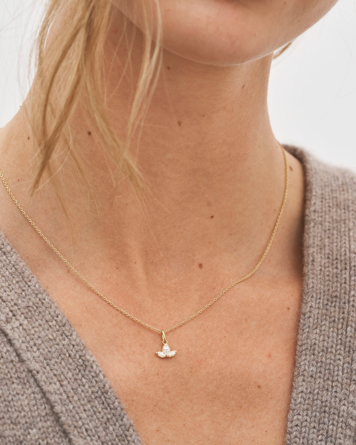 Inner Peace Lotus Diamond Pendant - 18kt Yellow Gold