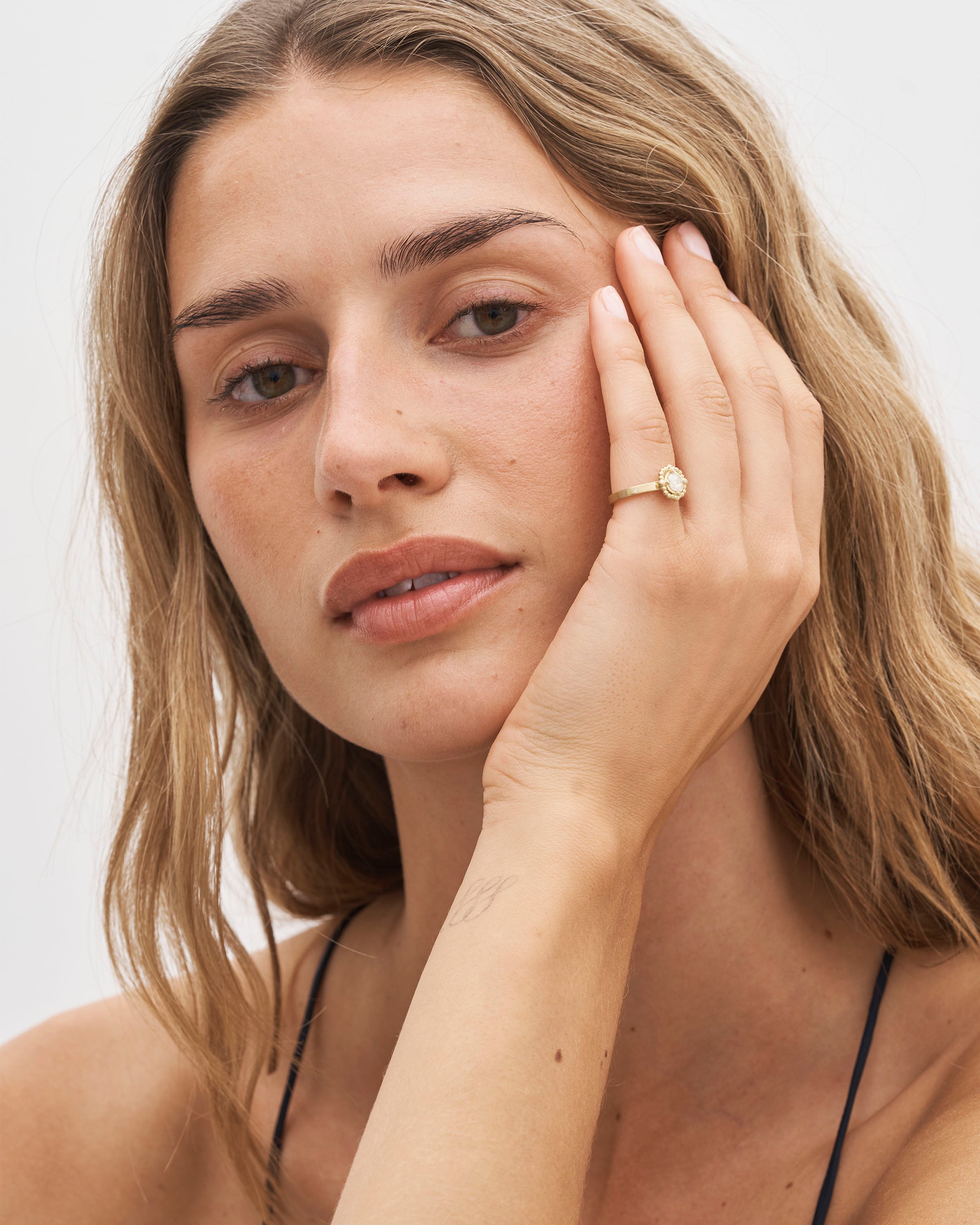 Orbit Grey Diamond Ring - 18kt Yellow Gold