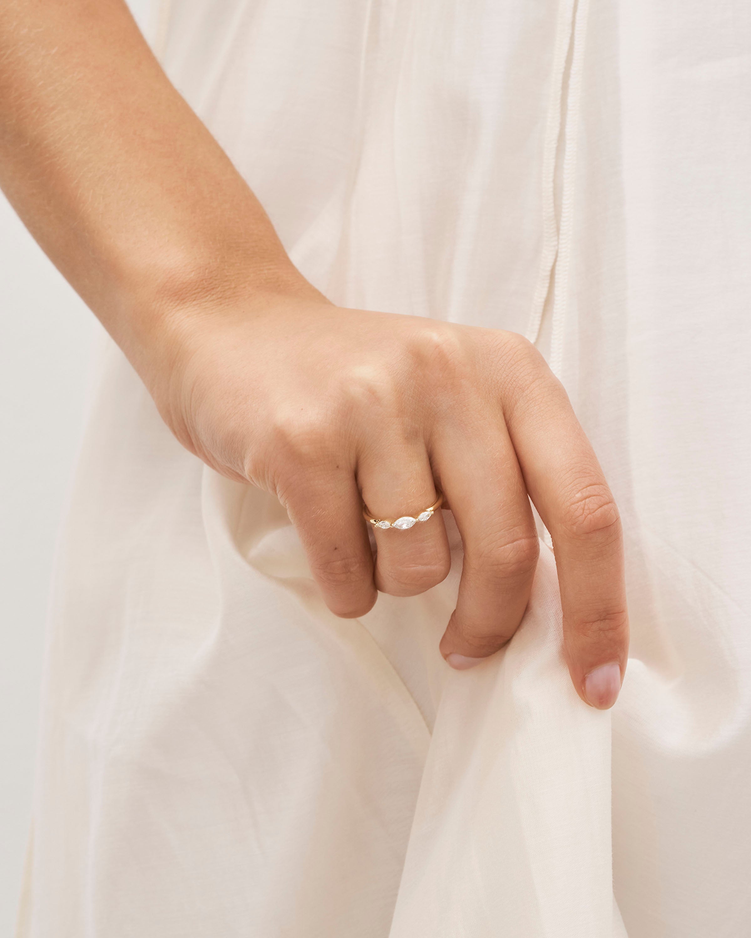 Meant to Be Her Promise Ring - 18kt Yellow Gold