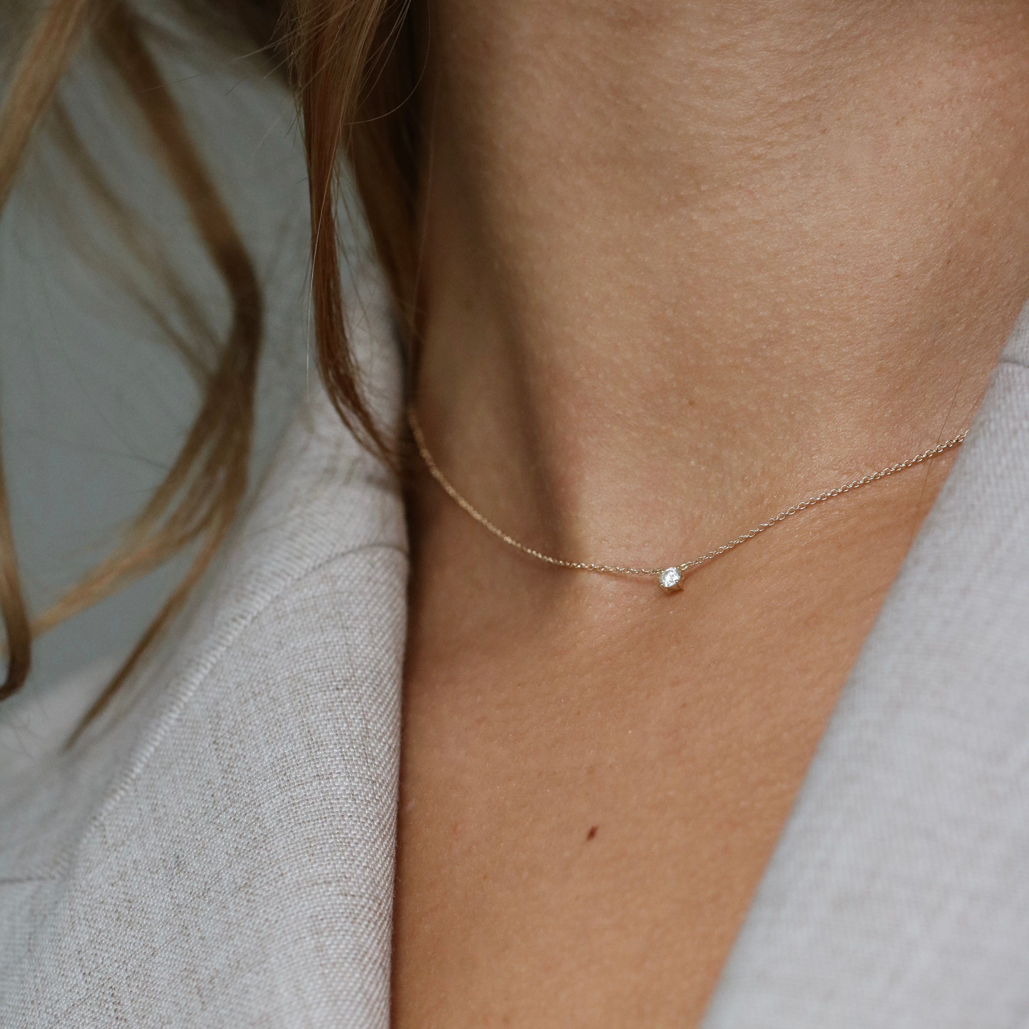 Rock Classic Floating Diamond necklace - 18kt White gold