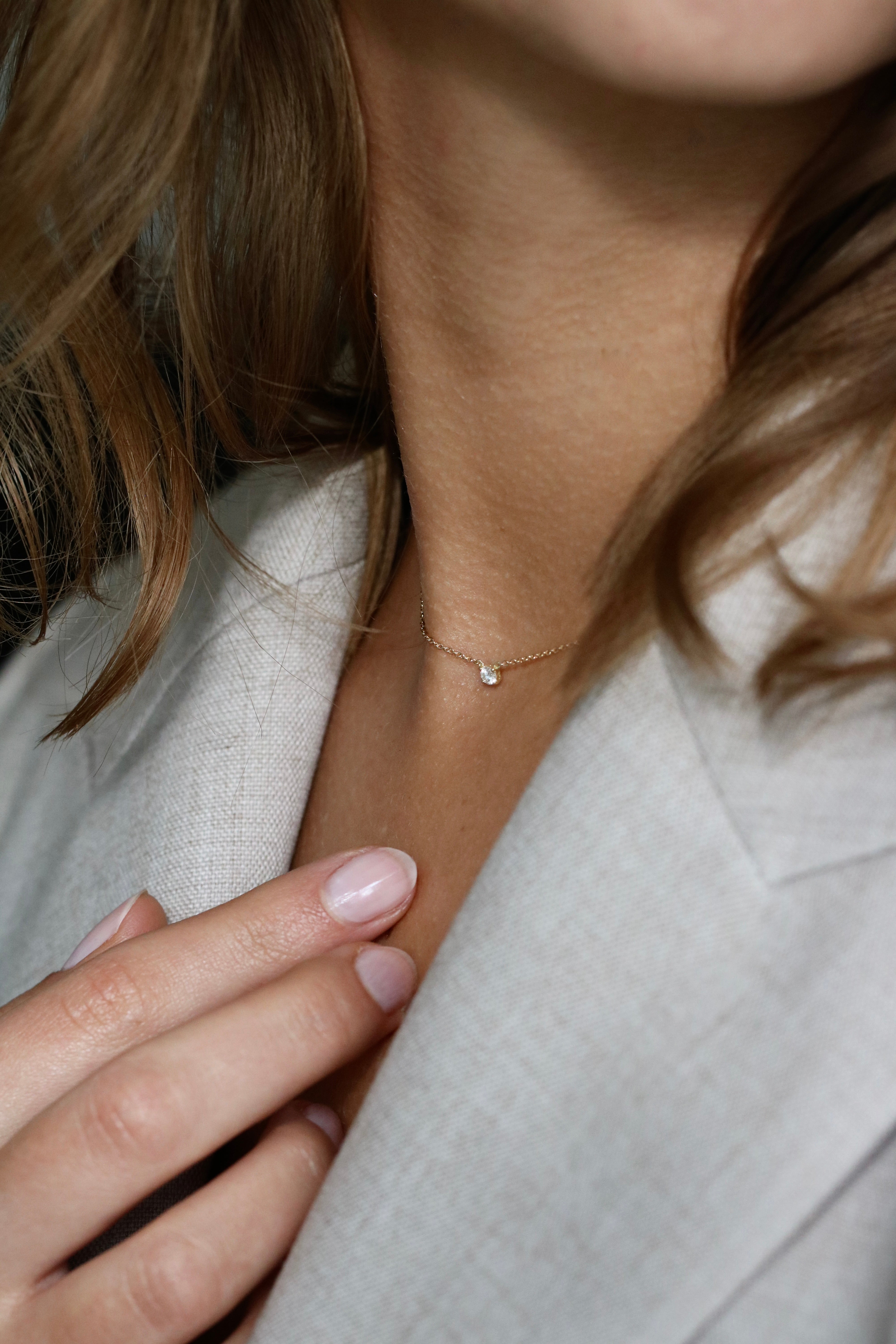 Floating Diamond necklace - 18kt White gold