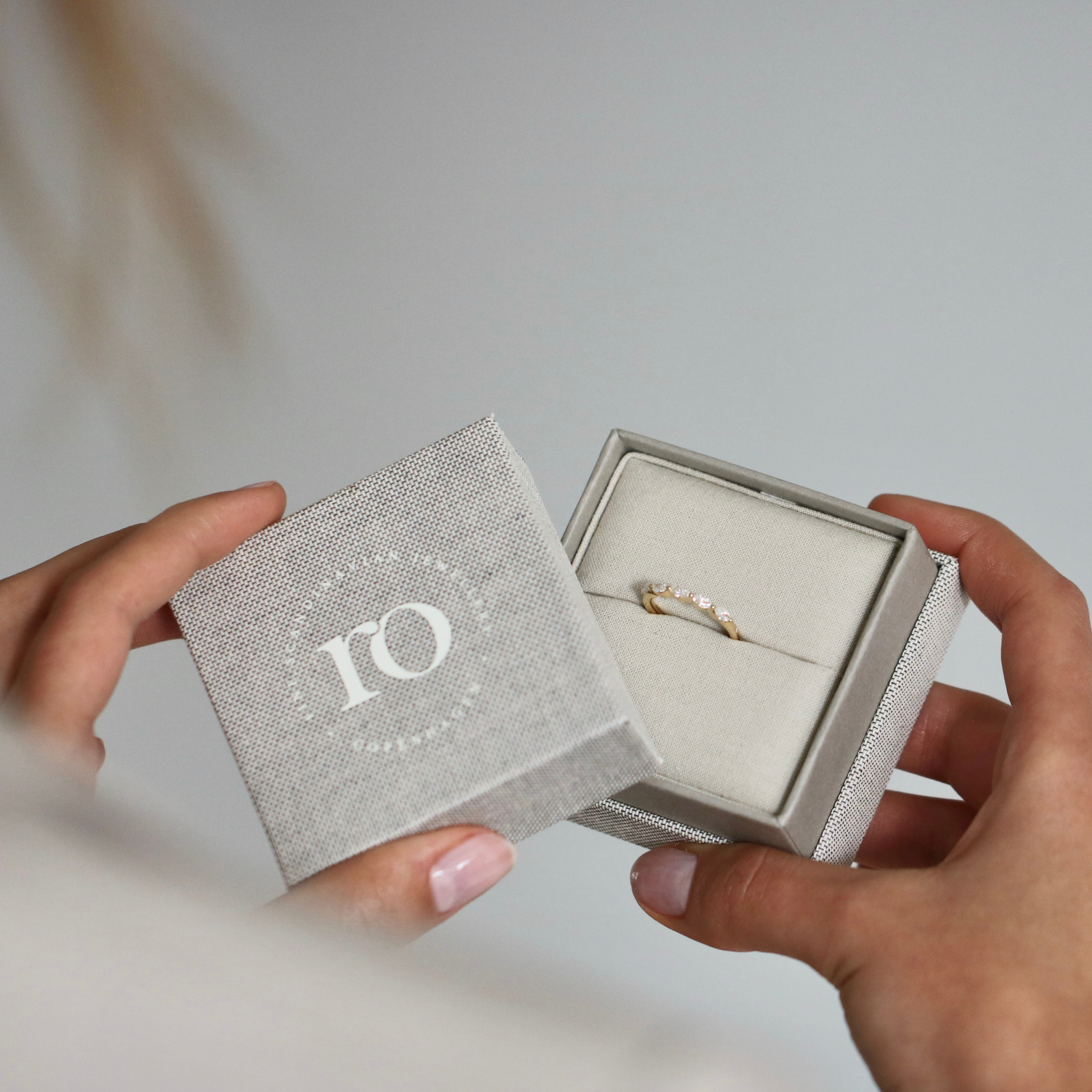 Meant to be her love ring - 18kt Yellow Gold