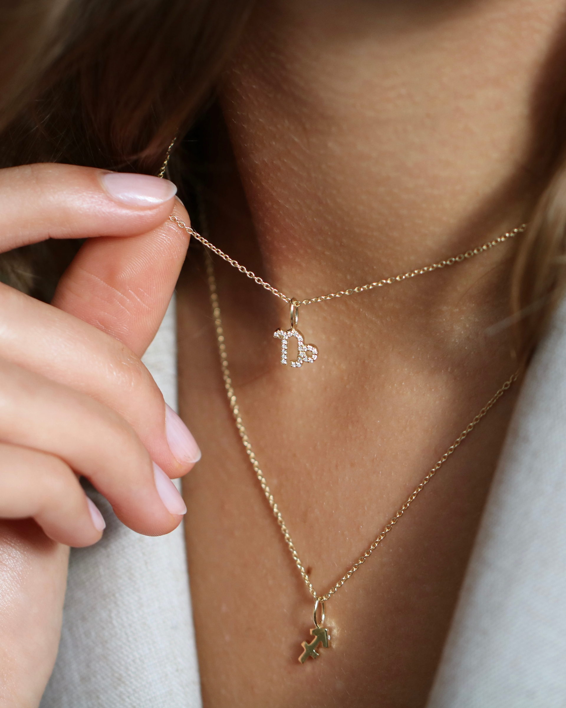 My Capricorn Diamond Pendant - 18kt Yellow Gold