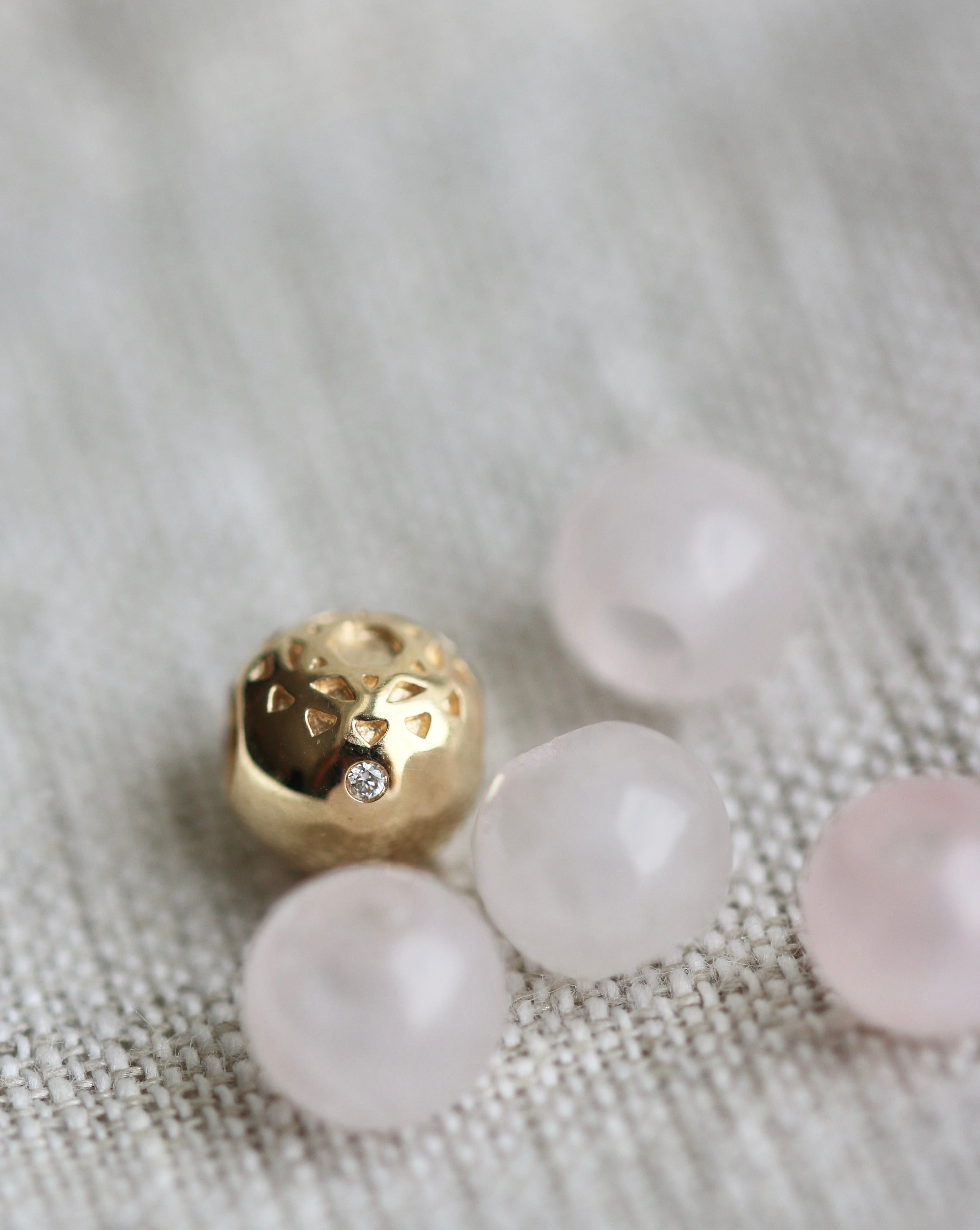 Inner Peace Heart Chakra Bead - 18kt Yellow Gold