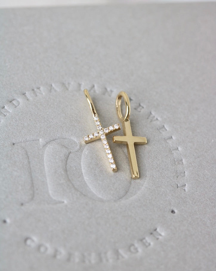 Symbols Cross Diamond Pendant - 18kt Yellow Gold