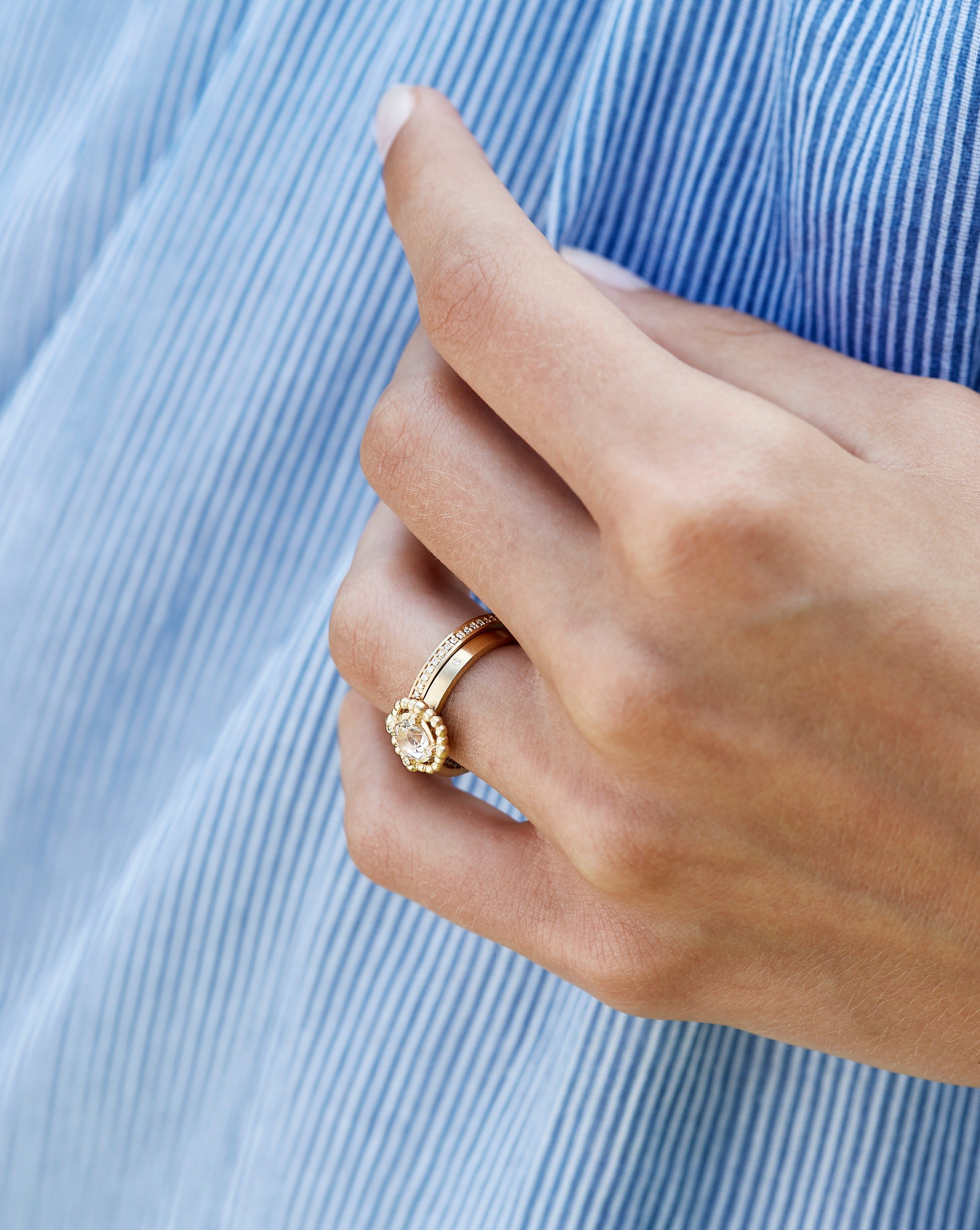 Orbit Rose Ring - 18kt Yellow Gold