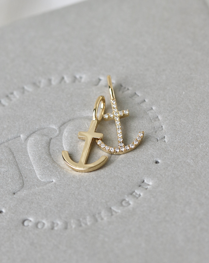 Symbols Hope Diamond Pendant - 18kt Yellow Gold