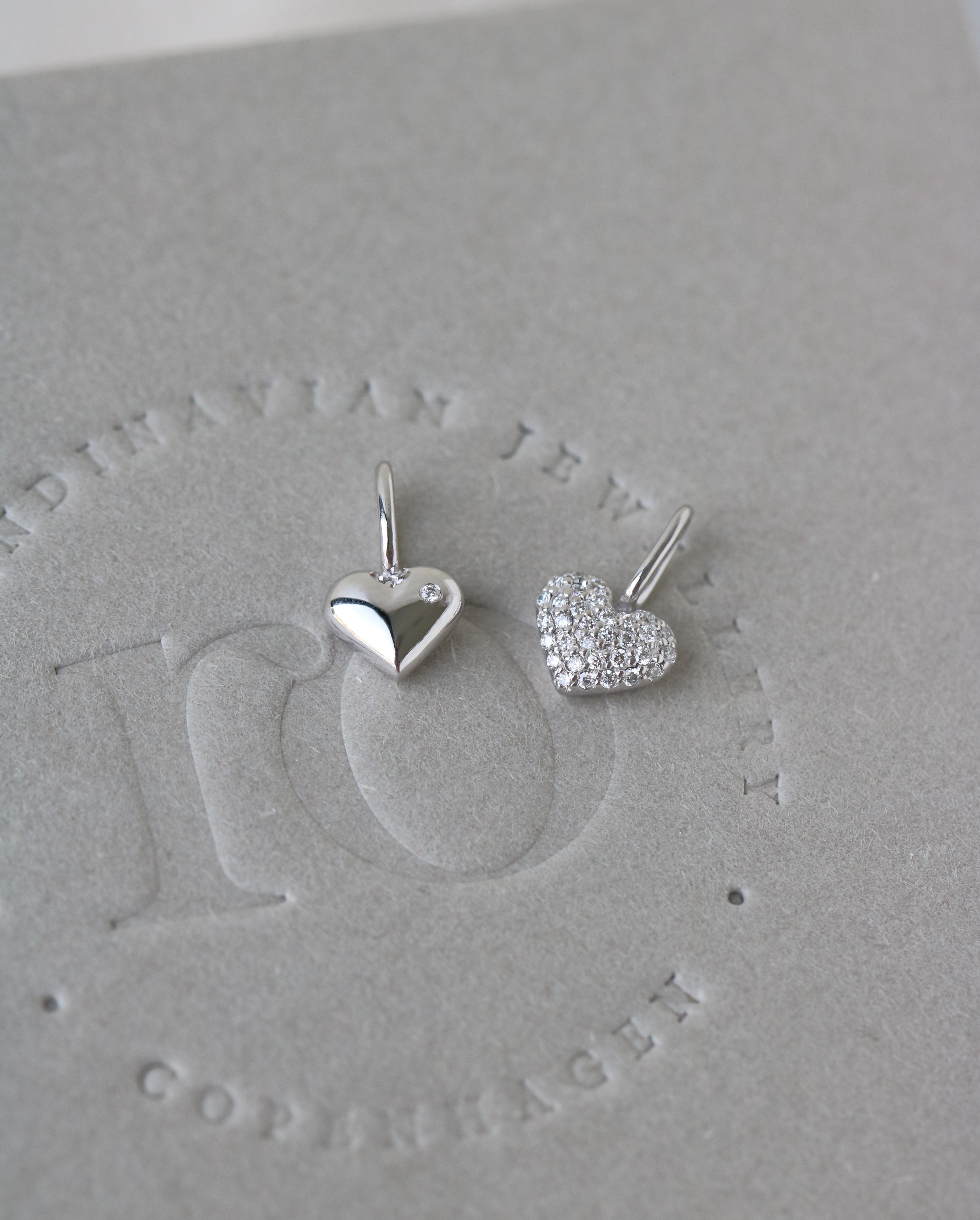 Symbols My Heart Pendant - 18kt White Gold