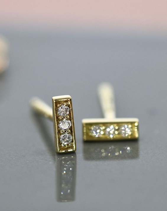 Square Diamond Earring M - 18kt Yellow Gold