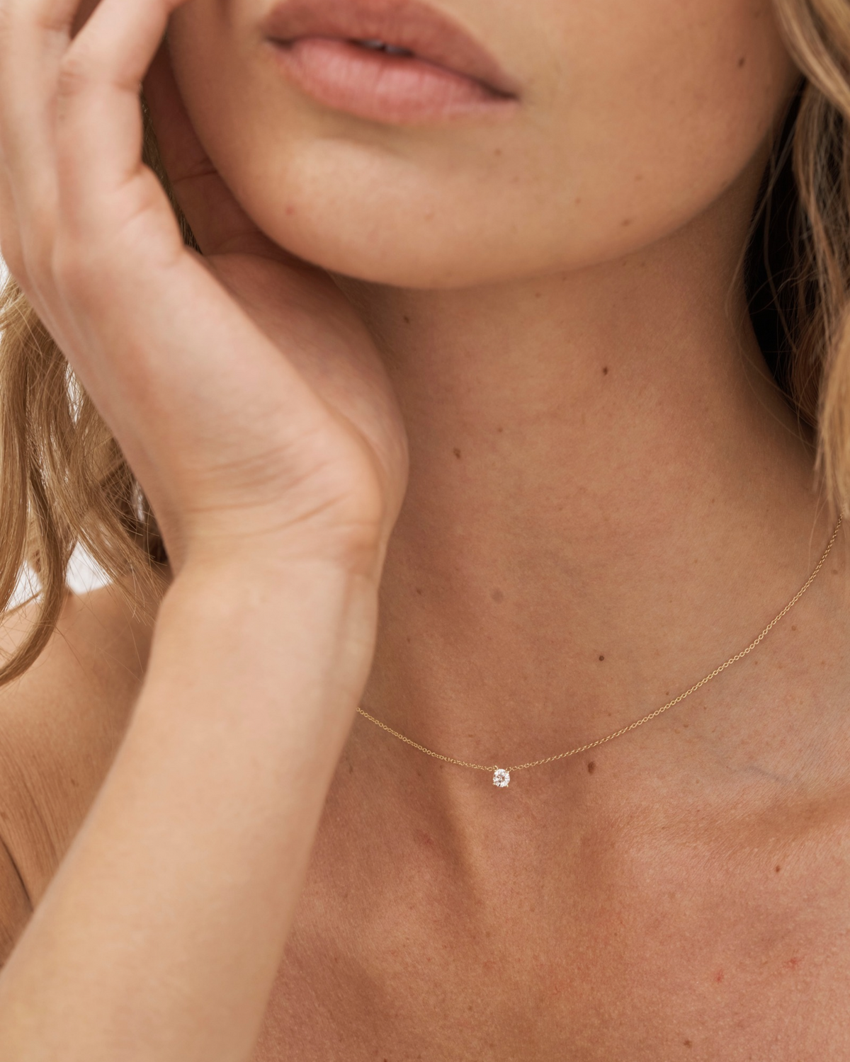 Rock Classic Floating Diamond Necklace II - 18kt Yellow Gold