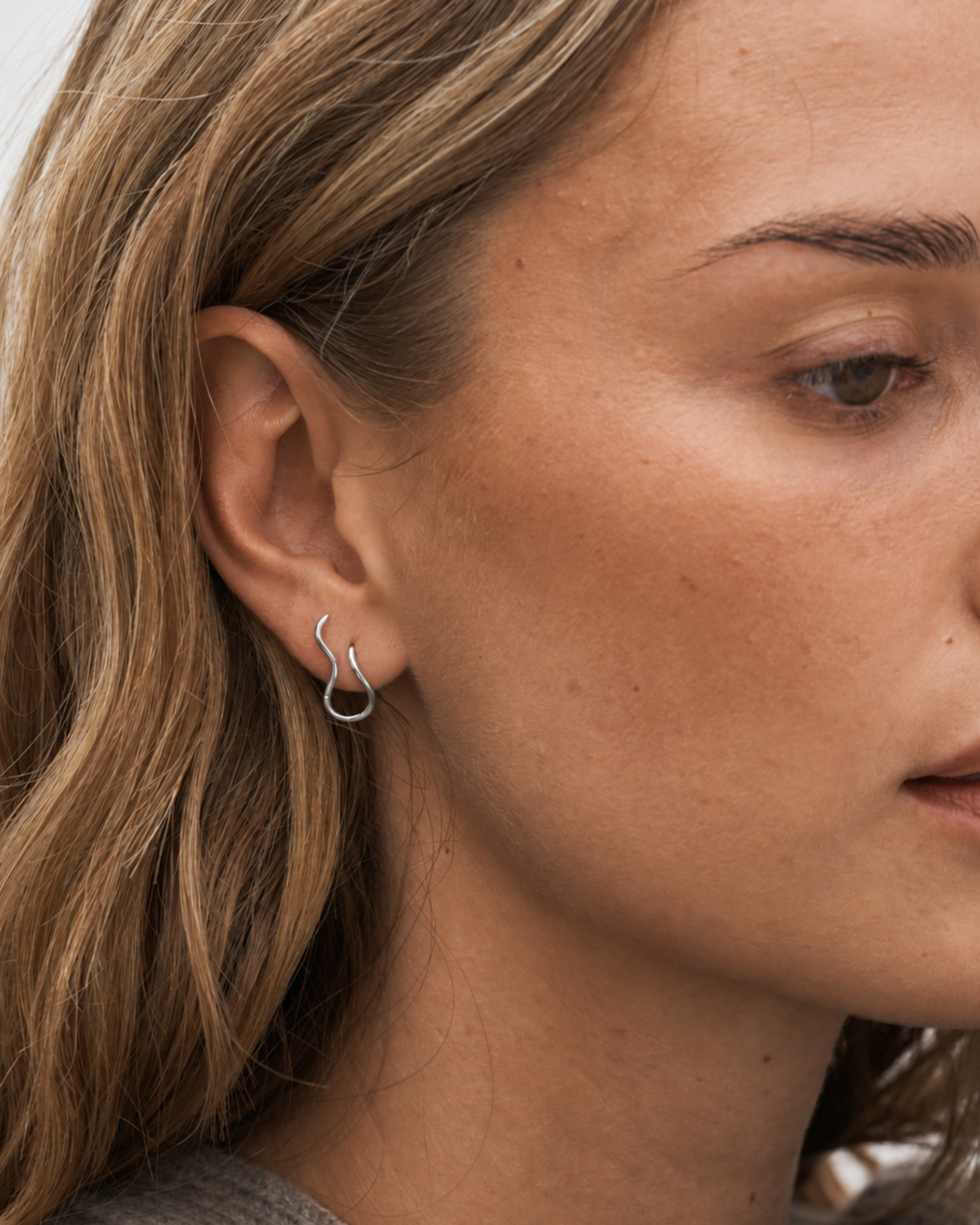 Fryd Wave Earring Right - 18kt White Gold