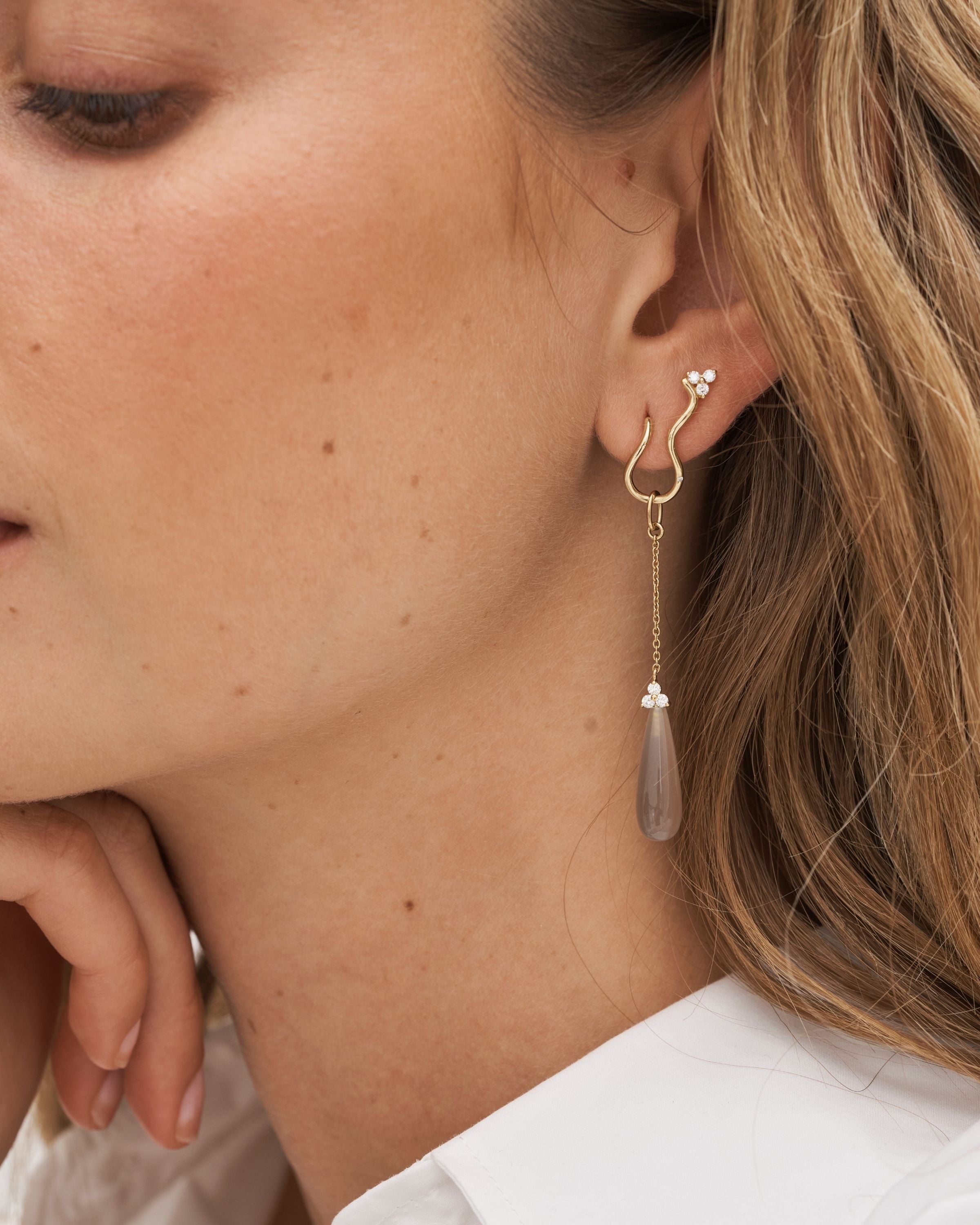 Fryd Grey Ear-Pendant - 18kt Yellow Gold