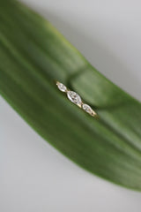 Her diamond ring - 18kt White Gold 