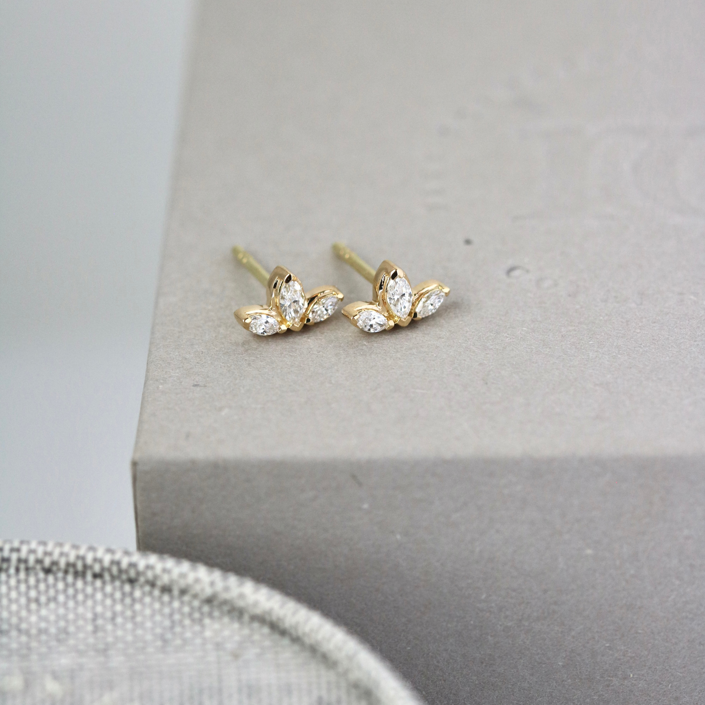 Inner Peace Lotus Diamond Earring – 18kt White Gold