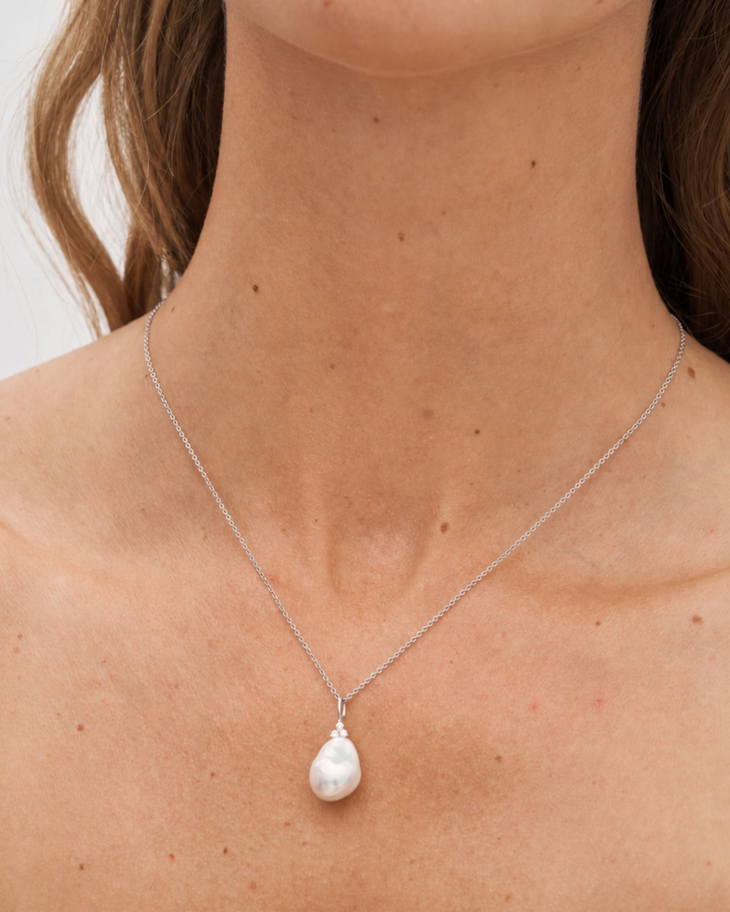 Fryd Baroque Pearl Pendant - 18kt White Gold