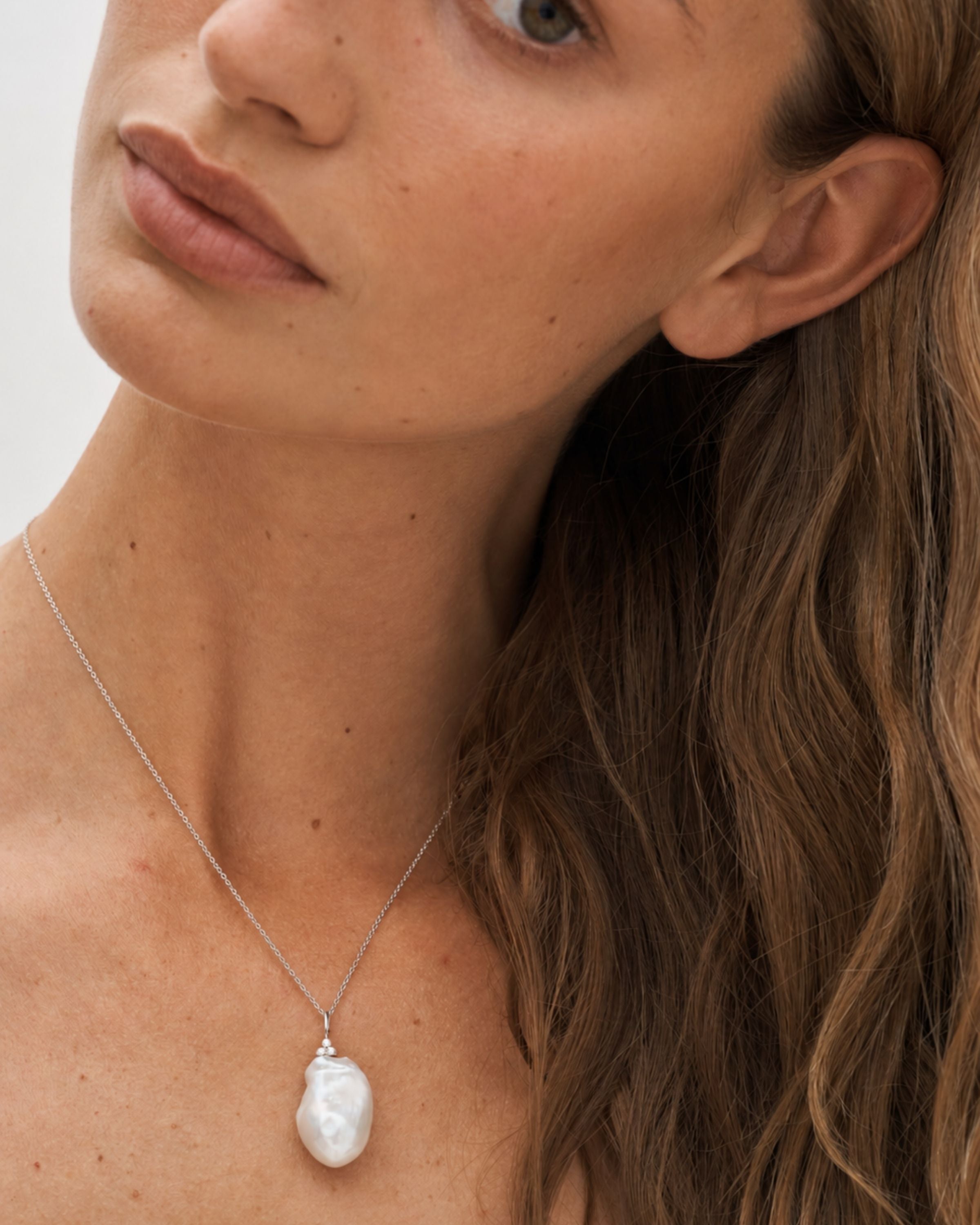 Fryd Baroque Pearl Pendant II - 18kt White Gold