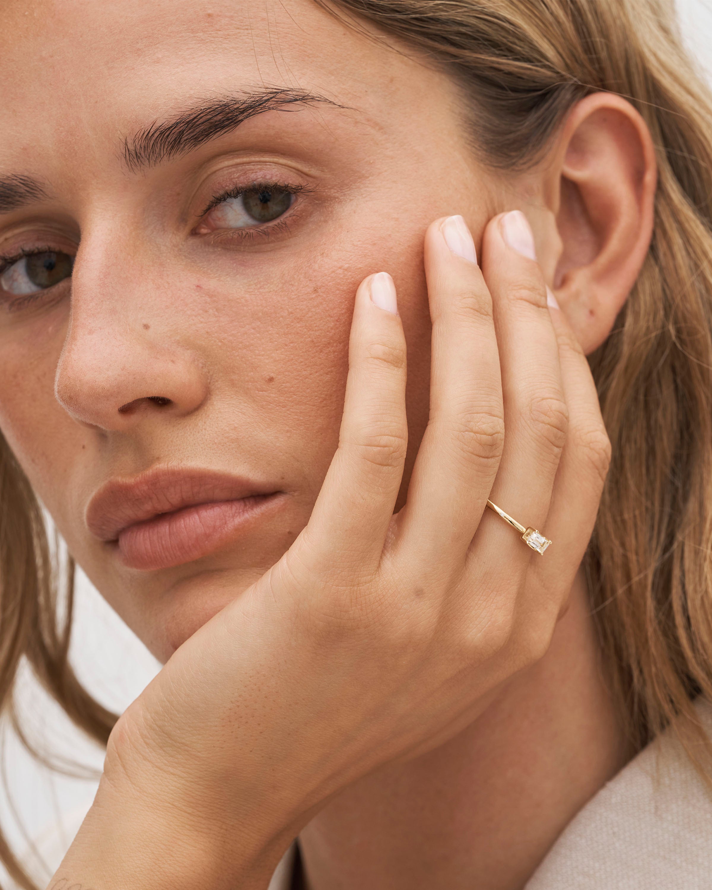 Nord White ring I - 18kt Yellow gold