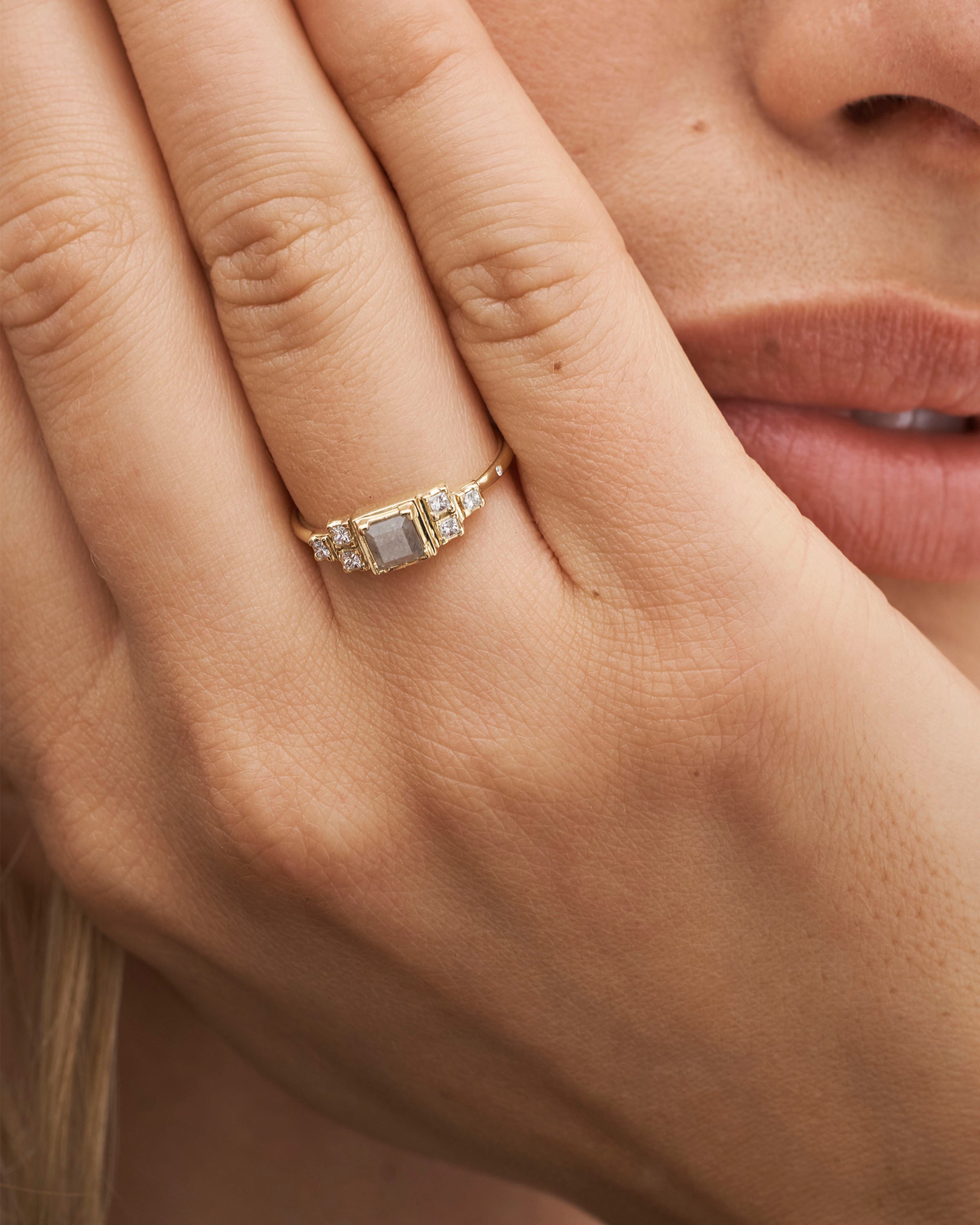 Raw Classic Diamond Ring - 18kt Yellow Gold