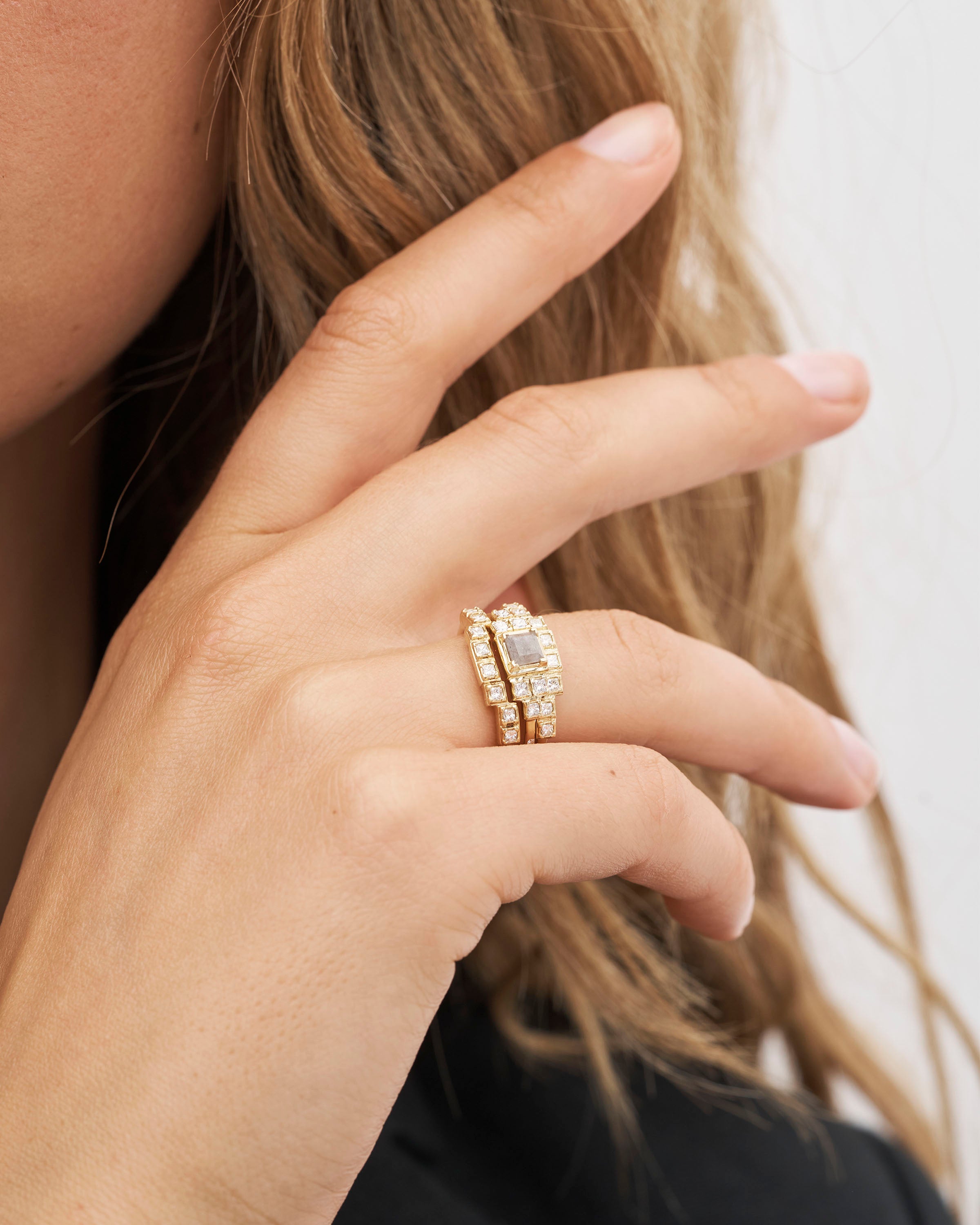 Raw Classic Diamond Ring - 18kt Yellow Gold