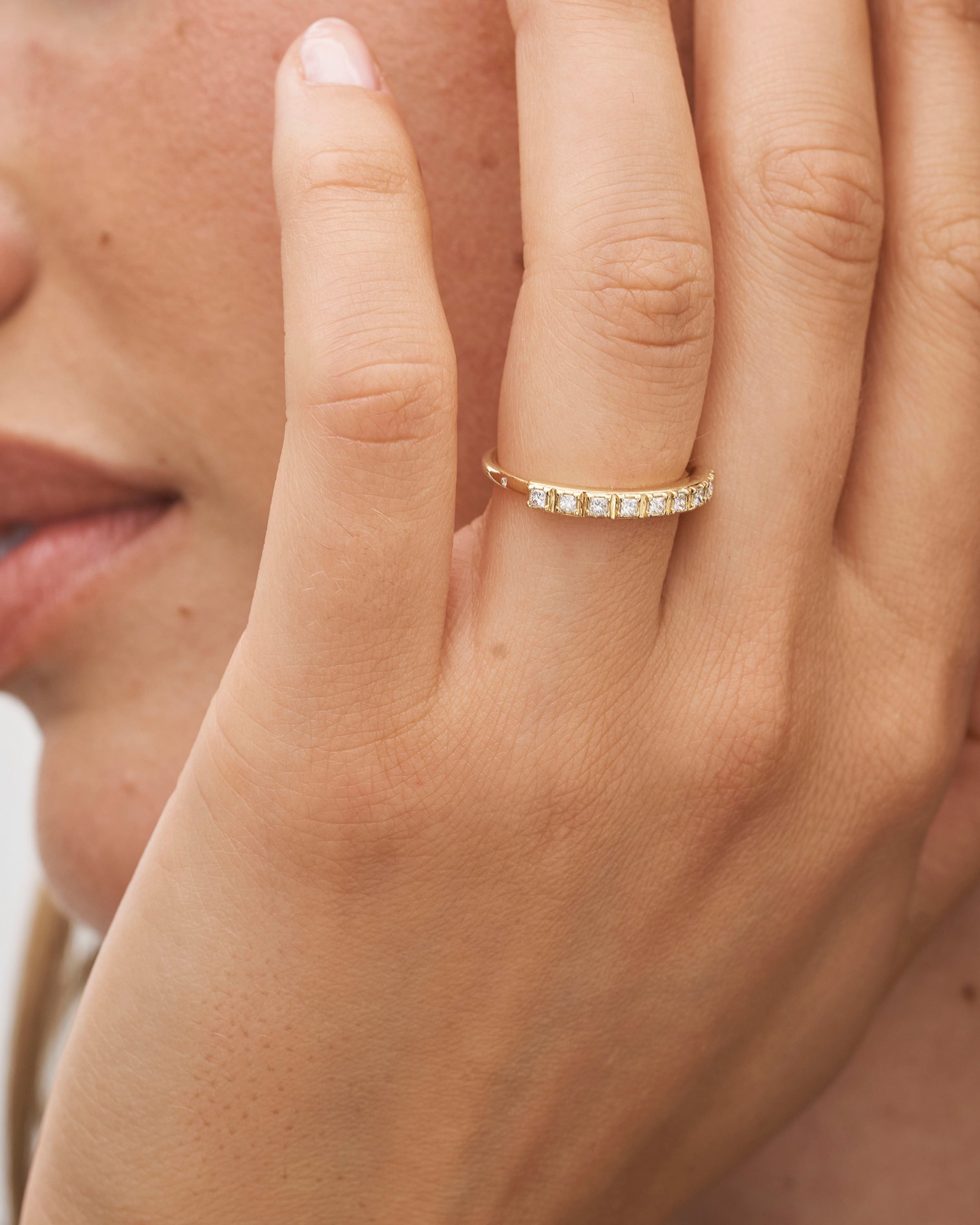 Raw Classic Diamond Ring - 18kt Yellow Gold