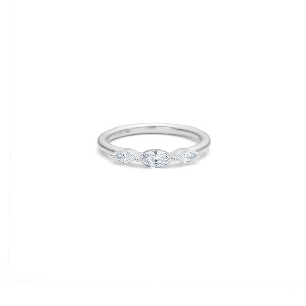Her diamond ring - 18kt White Gold 