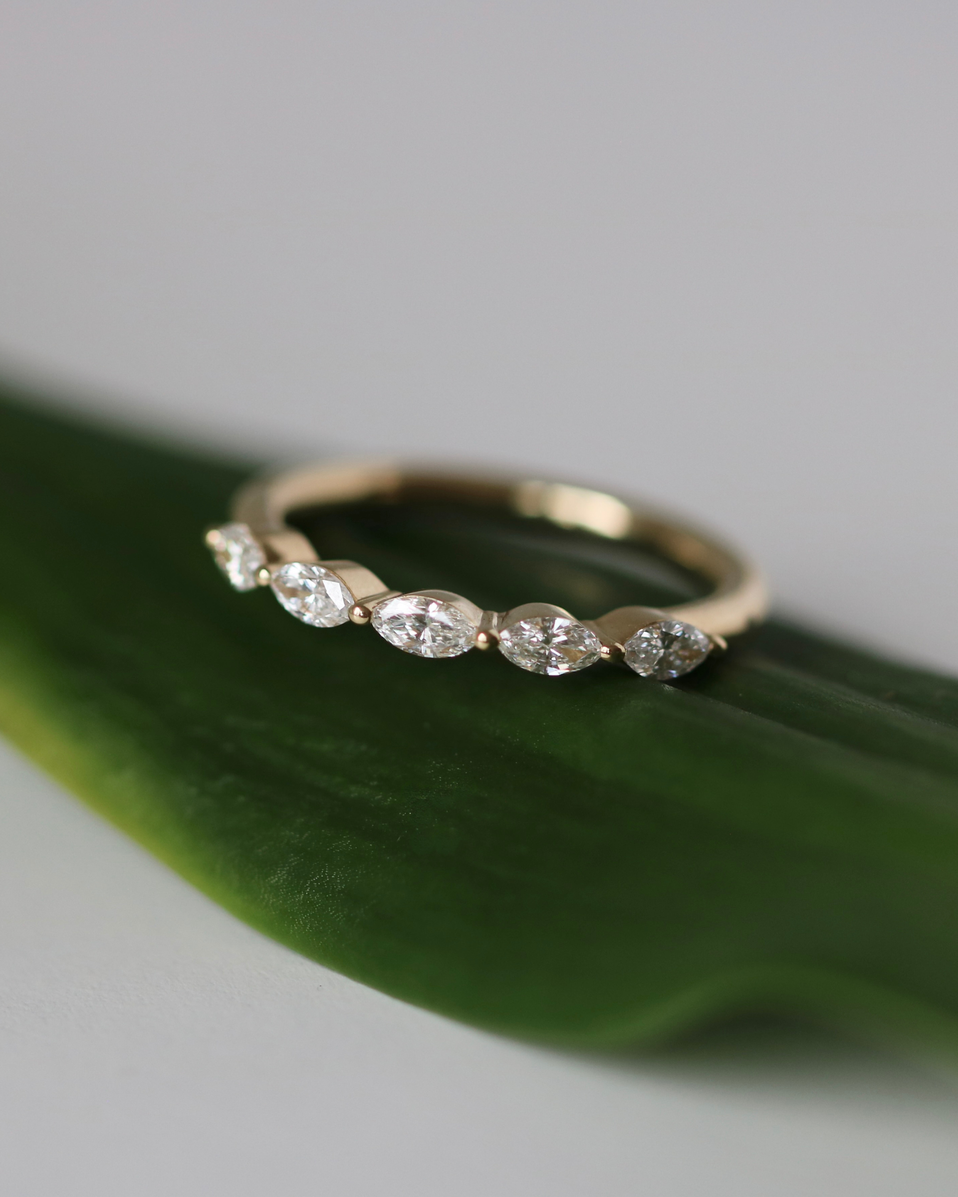 Meant to Be Her Love Ring - 18kt Yellow Gold