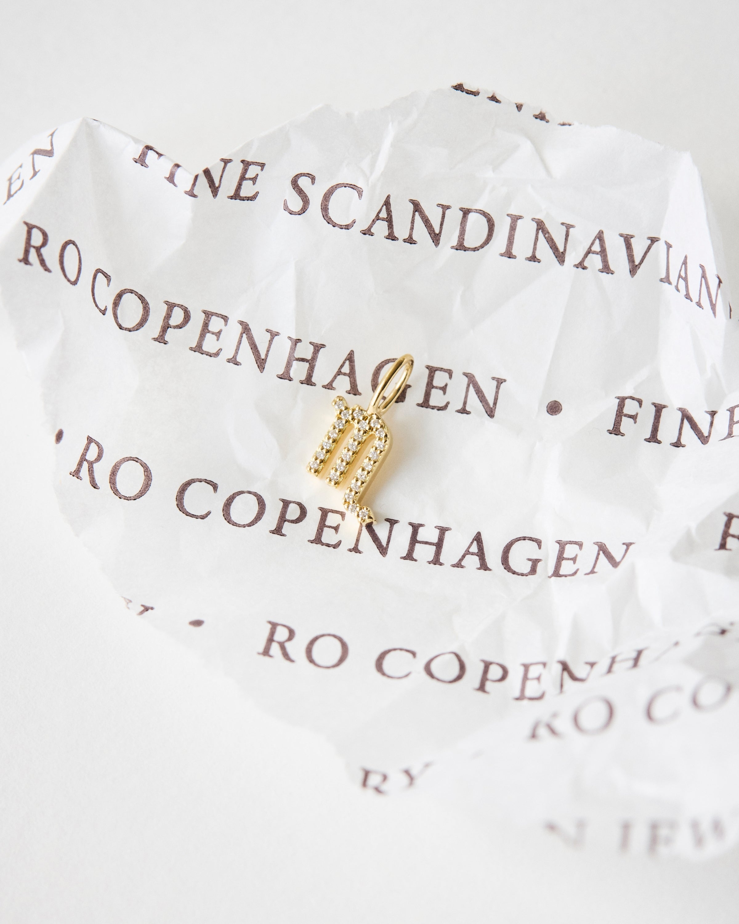 My Scorpio Diamond Pendant - 18kt Yellow Gold
