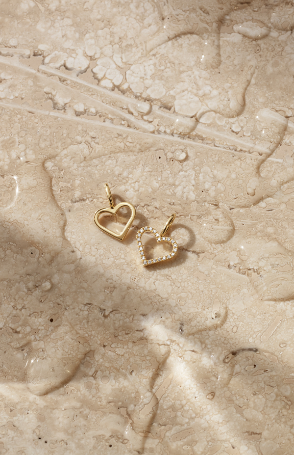 Symbols Open Heart Diamond pendant - 18kt Yellow Gold