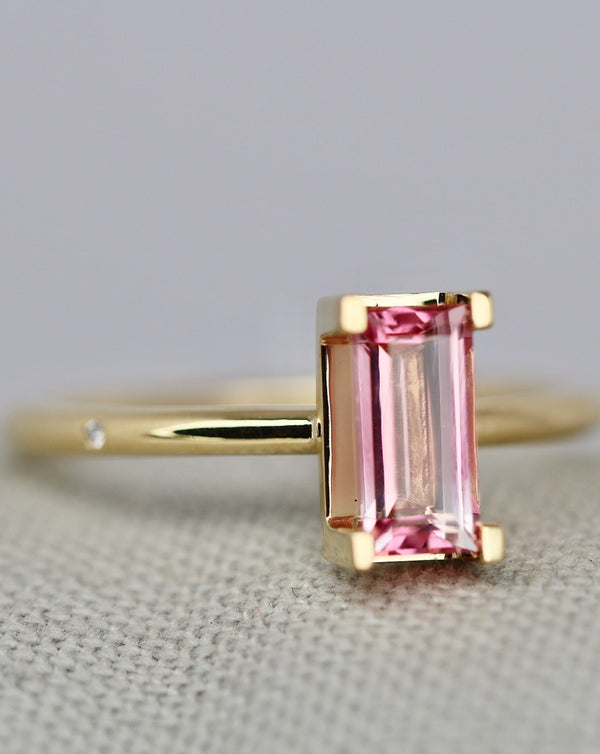 Nord Pink Ring Turned - 18kt Yellow Gold