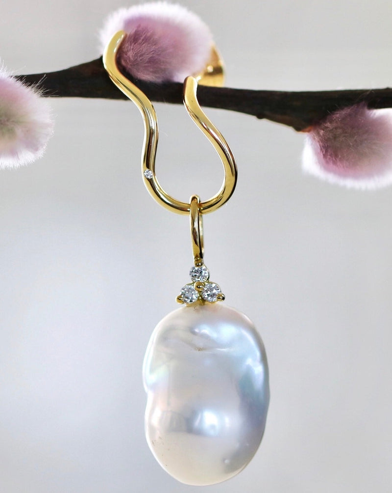 Fryd Baroque Pearl Pendant - 18kt White Gold