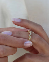 Royal Diamond Ring - 18kt Yellow Gold